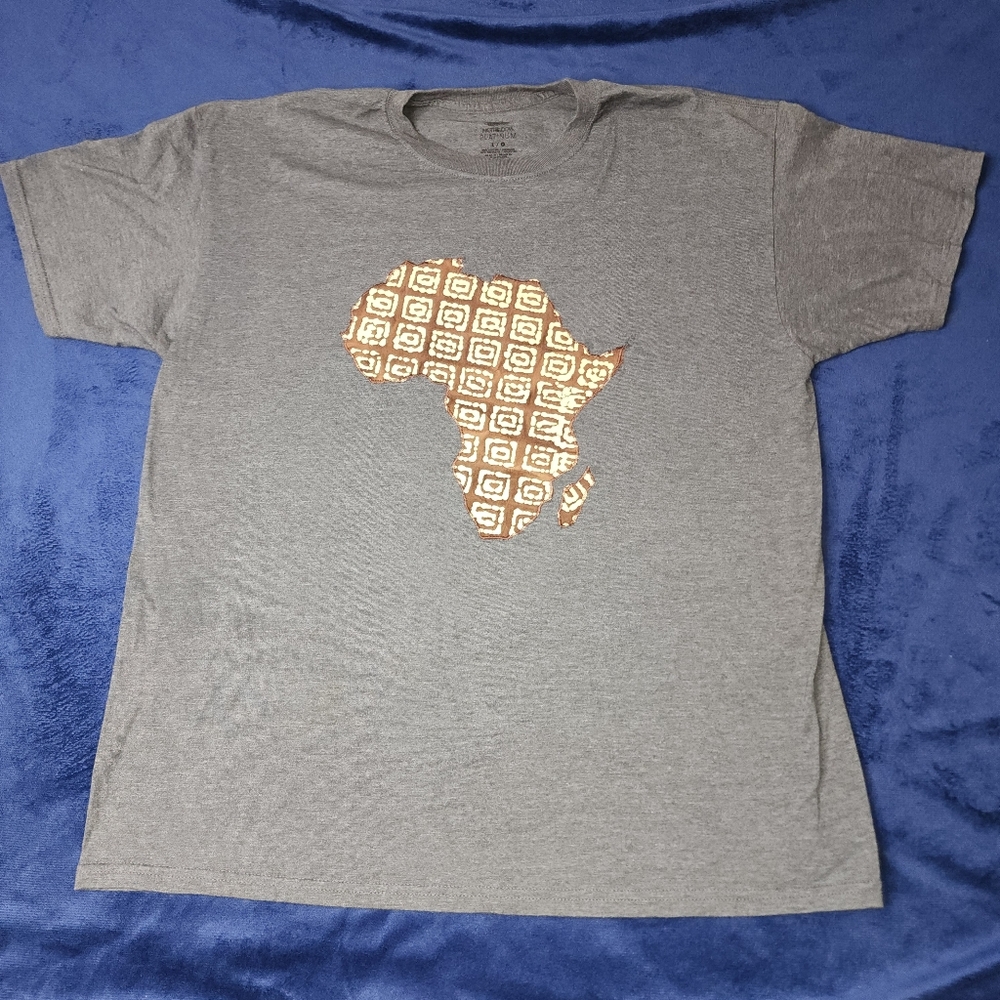 African Pattern Design On Charcoal Grey Tee Unisex